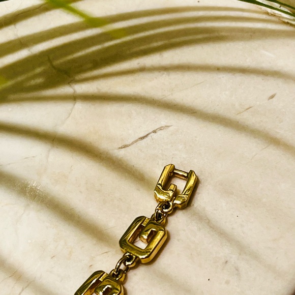 SET Givenchy gold tone G logo necklace & bracelet matching SET, stamped - EUC - Picture 3 of 11